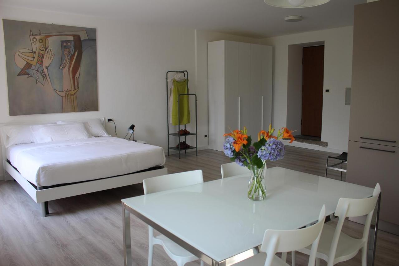 Le Campane Studio Apartment Белладжо Екстер'єр фото